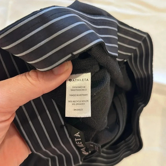 Athleta‎ Wander Slim Black Pants size 6 353450-02 excellent used condition EUC - Picture 3 of 6